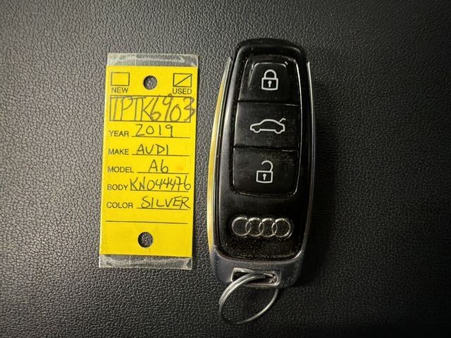 Audi A6 Vehicle Full-screen Gallery Image 34