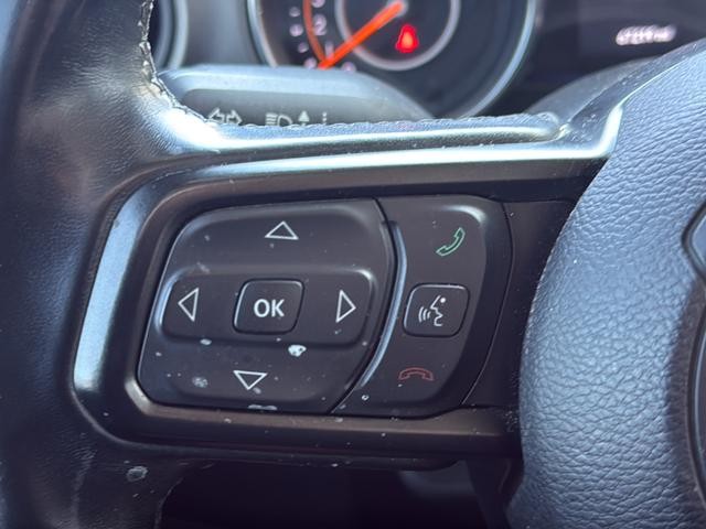 Jeep Wrangler Vehicle Full-screen Gallery Image 15