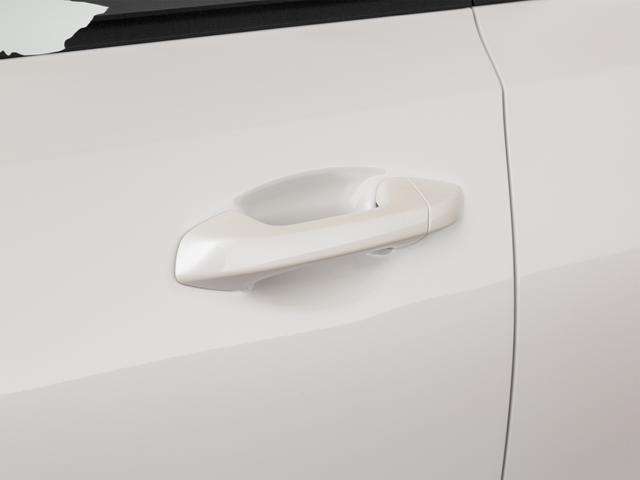 Kia Forte Vehicle Full-screen Gallery Image 17
