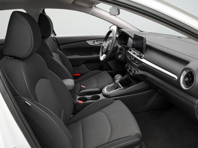 Kia Forte Vehicle Full-screen Gallery Image 32