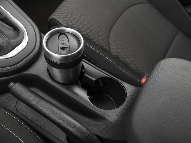 Kia Forte Vehicle Full-screen Gallery Image 35