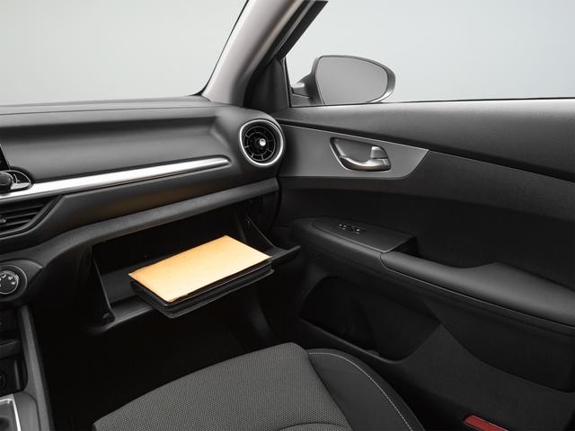 Kia Forte Vehicle Full-screen Gallery Image 37