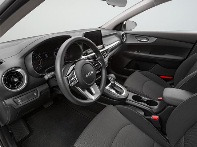 Kia Forte Vehicle Full-screen Gallery Image 48