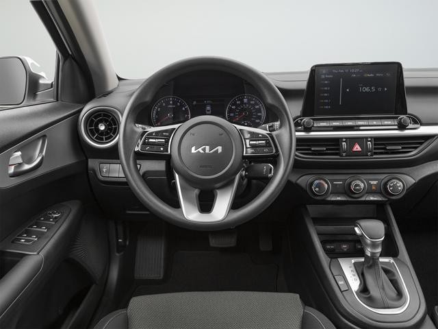 Kia Forte Vehicle Full-screen Gallery Image 50