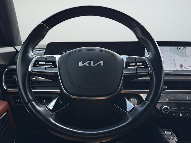 Kia Telluride Vehicle Full-screen Gallery Image 28