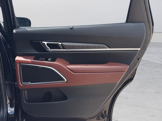Kia Telluride Vehicle Full-screen Gallery Image 29