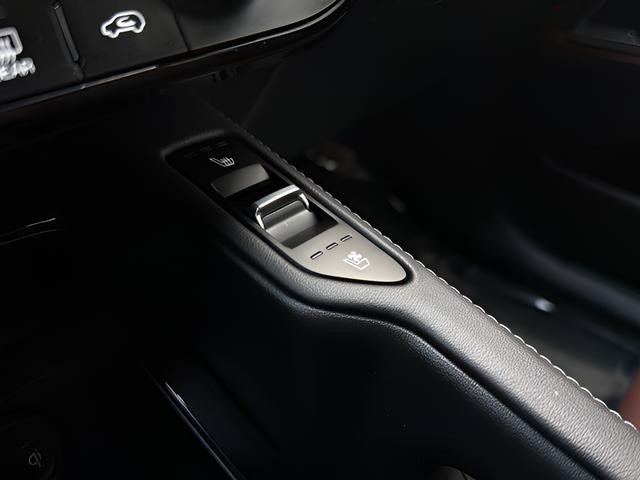 Kia Telluride Vehicle Full-screen Gallery Image 32
