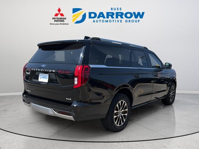 Ford Expedition Max Vehicle Full-screen Gallery Image 05