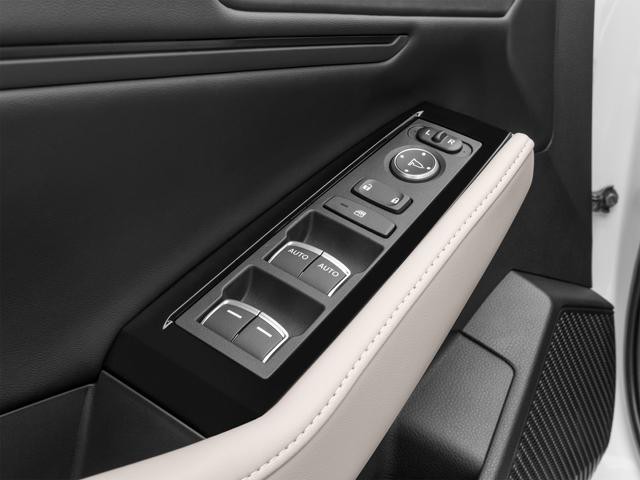Honda Accord Hybrid Vehicle Full-screen Gallery Image 13