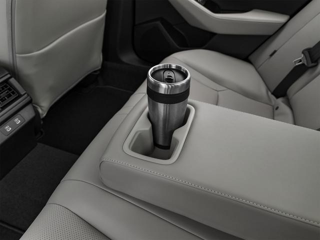 Honda Accord Hybrid Vehicle Full-screen Gallery Image 39