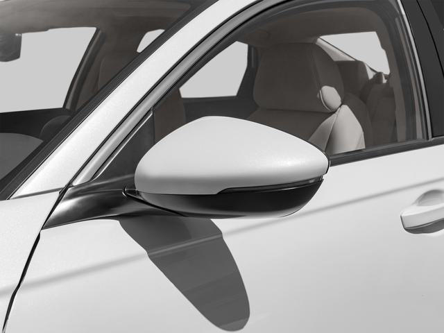 Honda Accord Hybrid Vehicle Full-screen Gallery Image 41