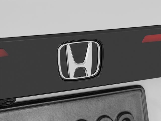 Honda Accord Hybrid Vehicle Full-screen Gallery Image 42