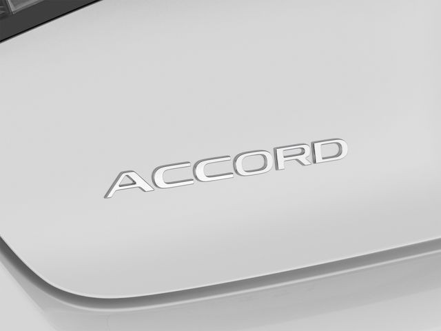 Honda Accord Hybrid Vehicle Full-screen Gallery Image 43