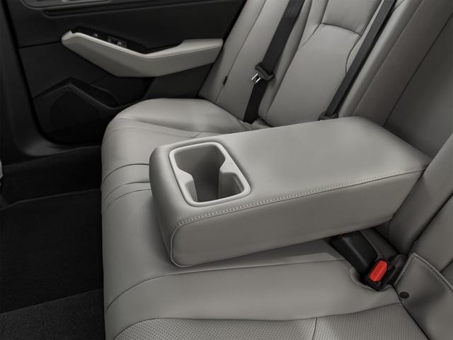 Honda Accord Hybrid Vehicle Full-screen Gallery Image 45