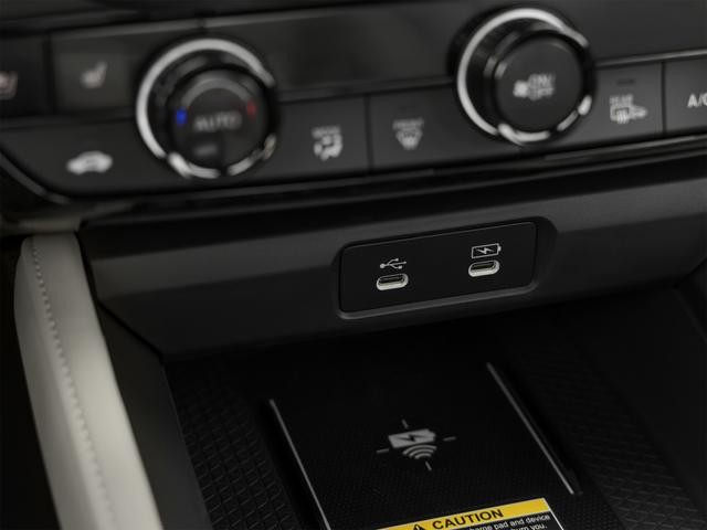 Honda Accord Hybrid Vehicle Full-screen Gallery Image 50