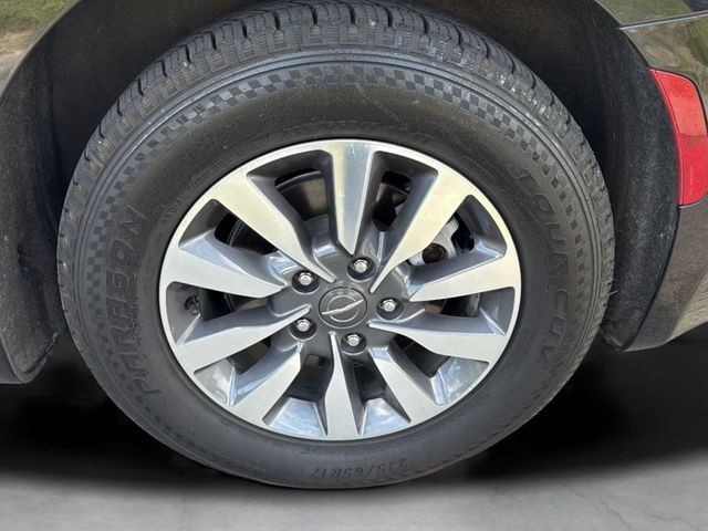 Chrysler Pacifica Vehicle Full-screen Gallery Image 17
