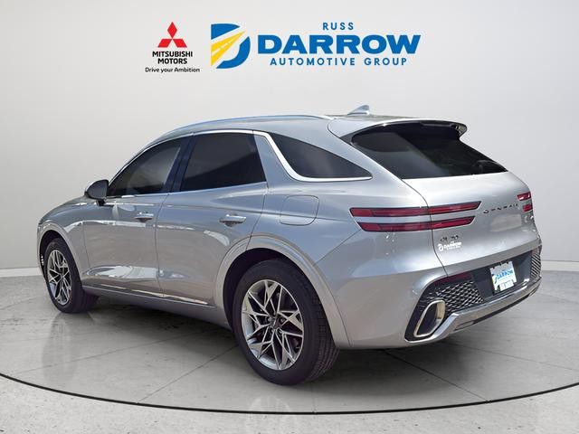Genesis GV70 Vehicle Full-screen Gallery Image 03