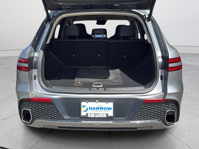 Genesis GV70 Vehicle Full-screen Gallery Image 09