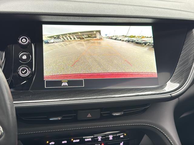 Buick Envision Vehicle Full-screen Gallery Image 15