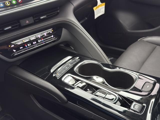 Buick Envision Vehicle Full-screen Gallery Image 22