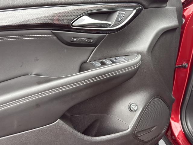 Buick Envision Vehicle Full-screen Gallery Image 24