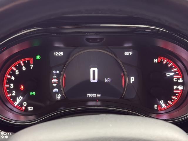 Dodge Durango Vehicle Full-screen Gallery Image 23