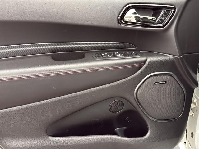 Dodge Durango Vehicle Full-screen Gallery Image 24