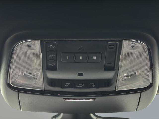 Dodge Durango Vehicle Full-screen Gallery Image 36