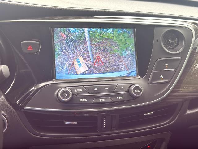 Buick Envision Vehicle Full-screen Gallery Image 15