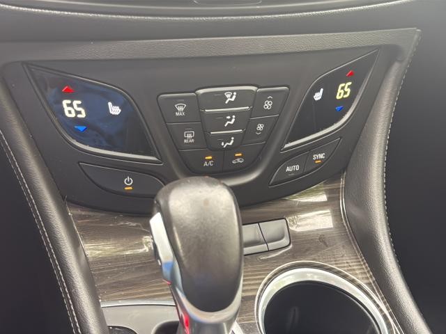 Buick Envision Vehicle Full-screen Gallery Image 21