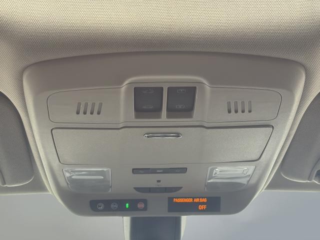 Buick Envision Vehicle Full-screen Gallery Image 40