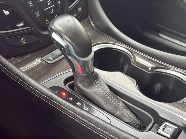 Buick Envision Vehicle Full-screen Gallery Image 44