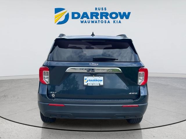 Ford Explorer Vehicle Full-screen Gallery Image 04