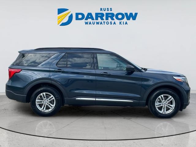 Ford Explorer Vehicle Full-screen Gallery Image 06