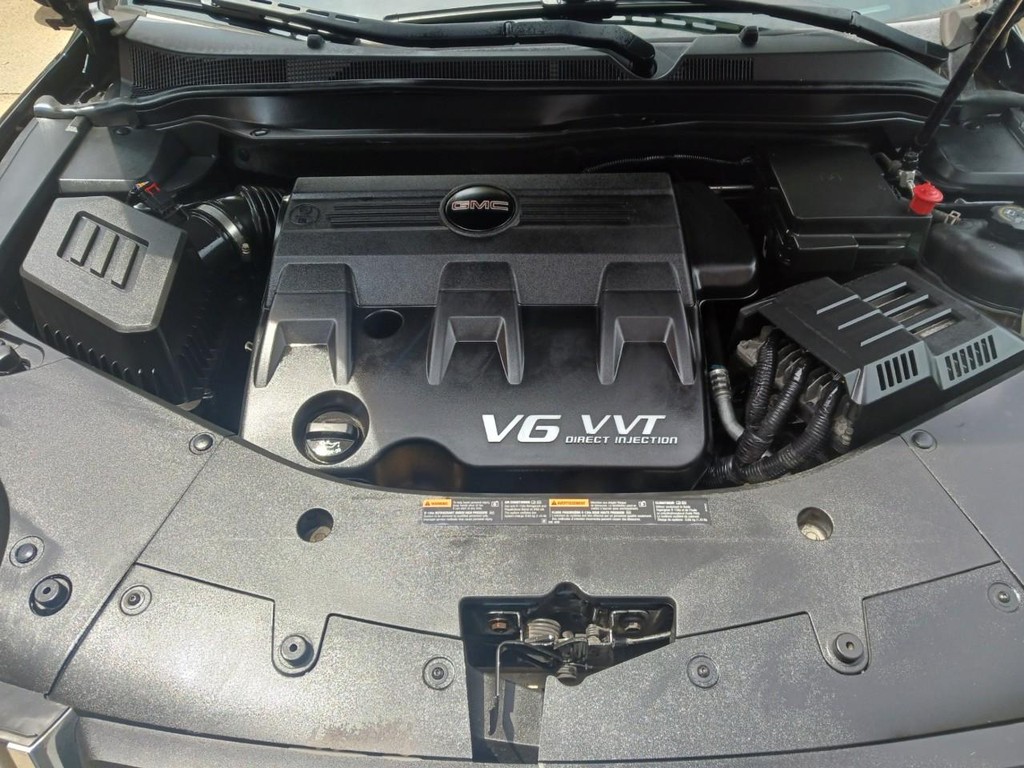 GMC Terrain Vehicle Full-screen Gallery Image 06