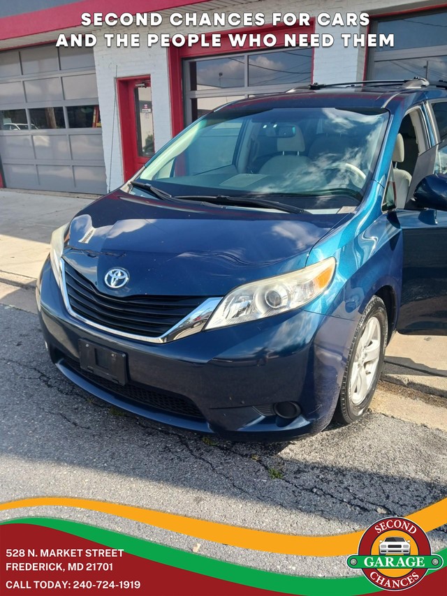 more details - toyota sienna
