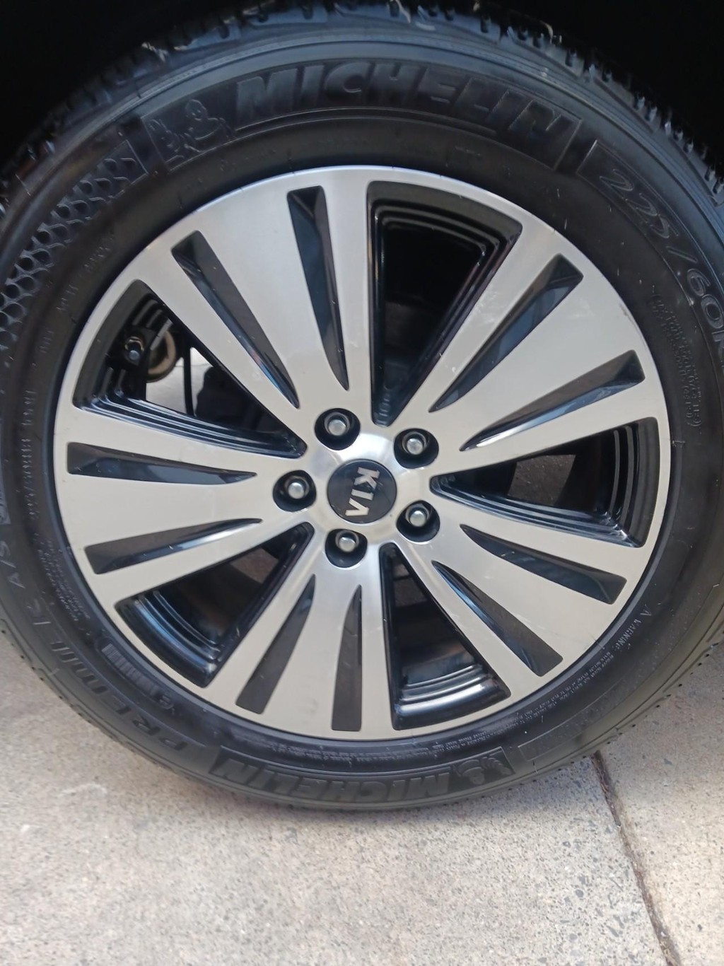 Kia Sportage Vehicle Full-screen Gallery Image 10