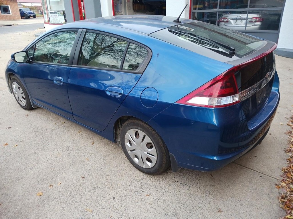 Honda Insight Vehicle Full-screen Gallery Image 03