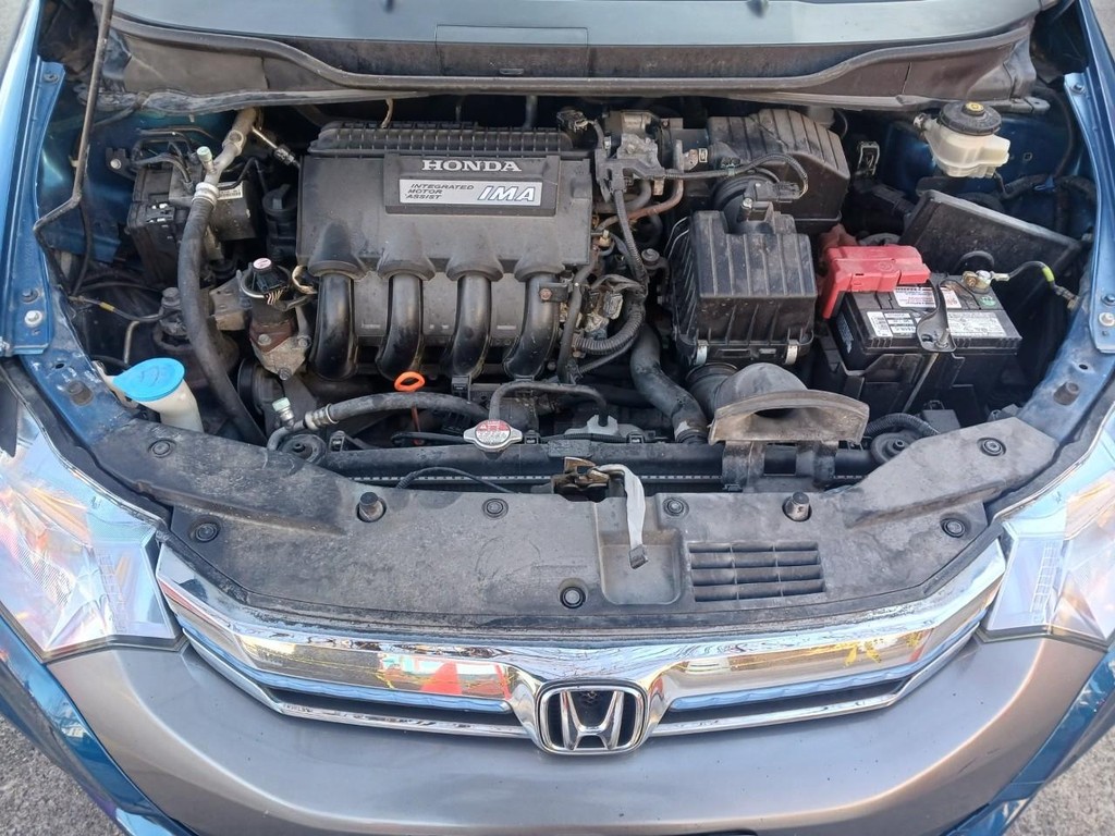 Honda Insight Vehicle Full-screen Gallery Image 09