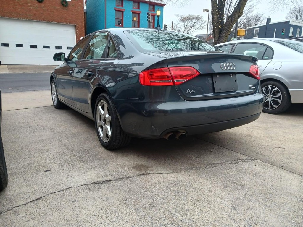 Audi A4 Vehicle Full-screen Gallery Image 03