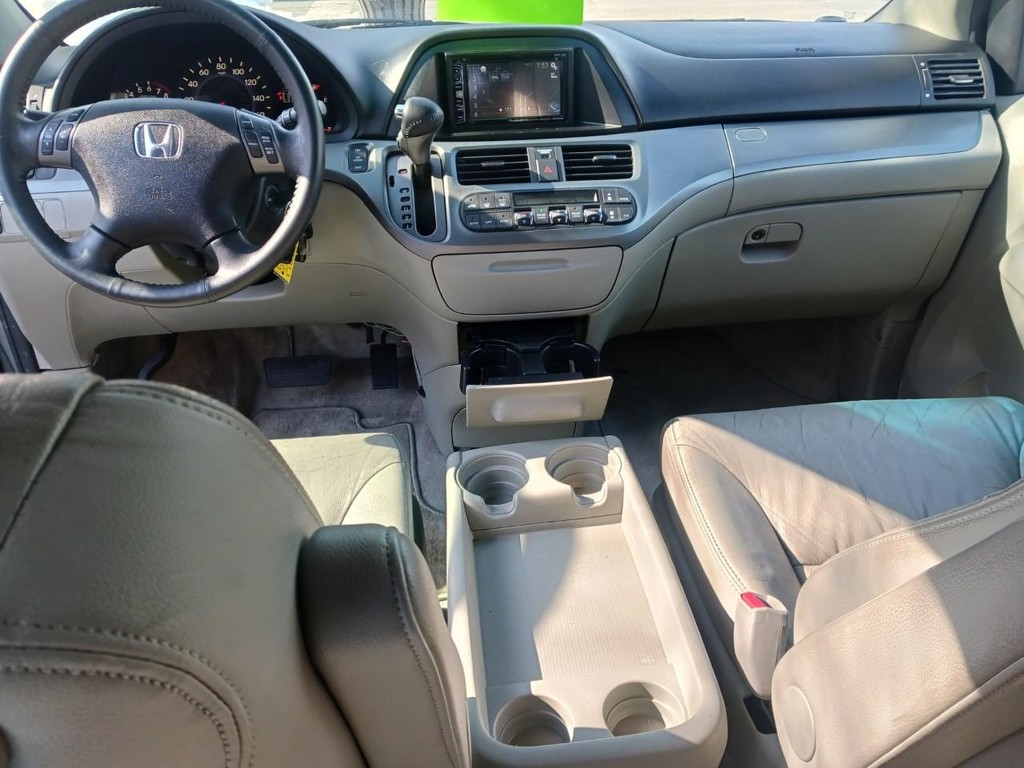 Honda Odyssey Vehicle Full-screen Gallery Image 06