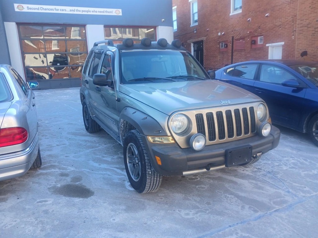 Jeep Liberty Vehicle Full-screen Gallery Image 02