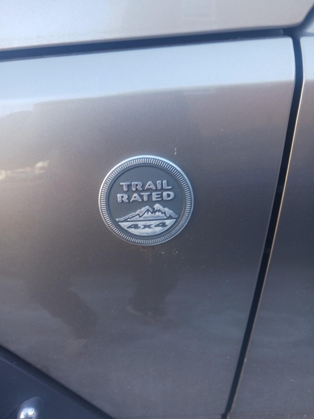 Jeep Liberty Vehicle Full-screen Gallery Image 07