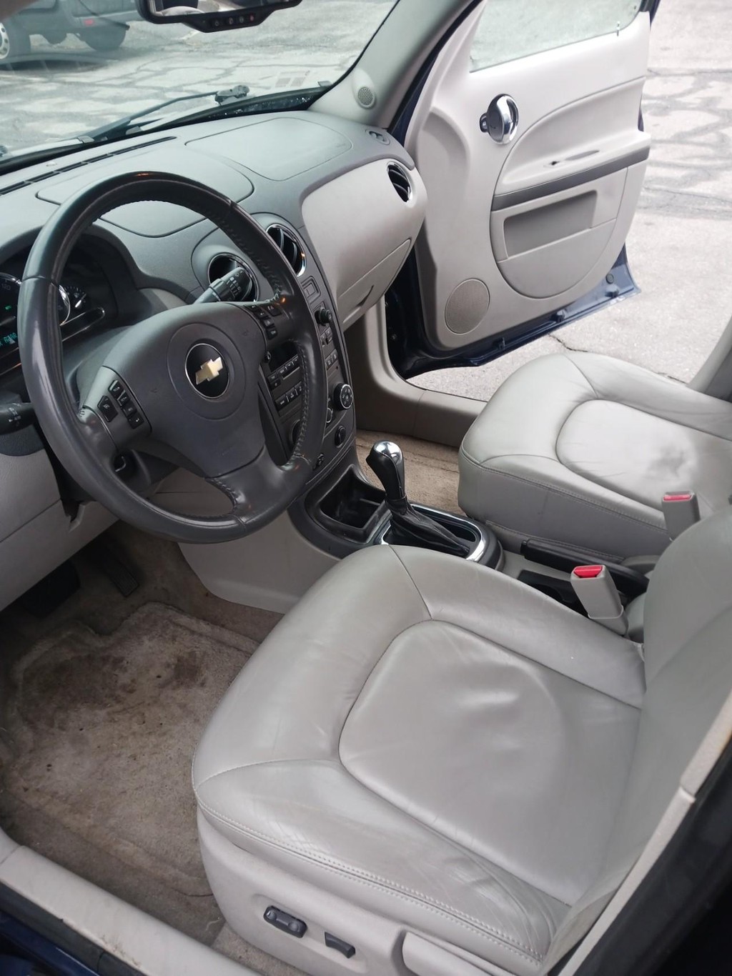 Chevrolet HHR Vehicle Full-screen Gallery Image 08