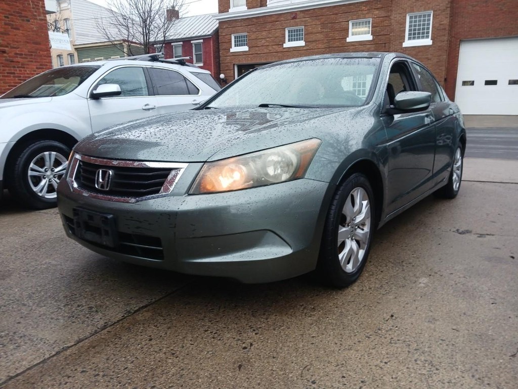 Honda Accord Sedan Vehicle Full-screen Gallery Image 02