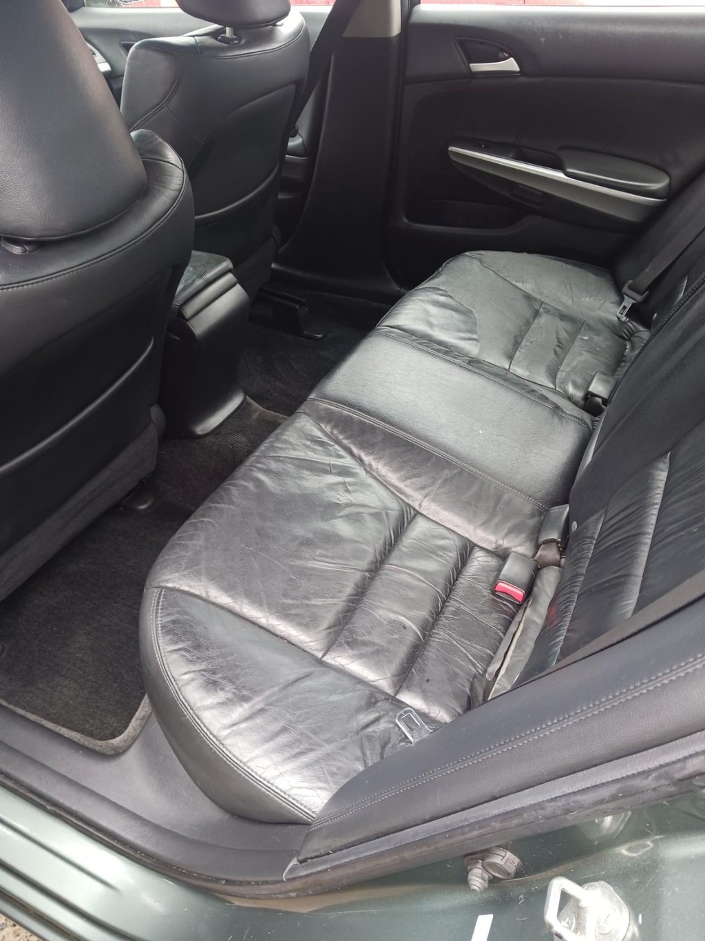 Honda Accord Sedan Vehicle Full-screen Gallery Image 08
