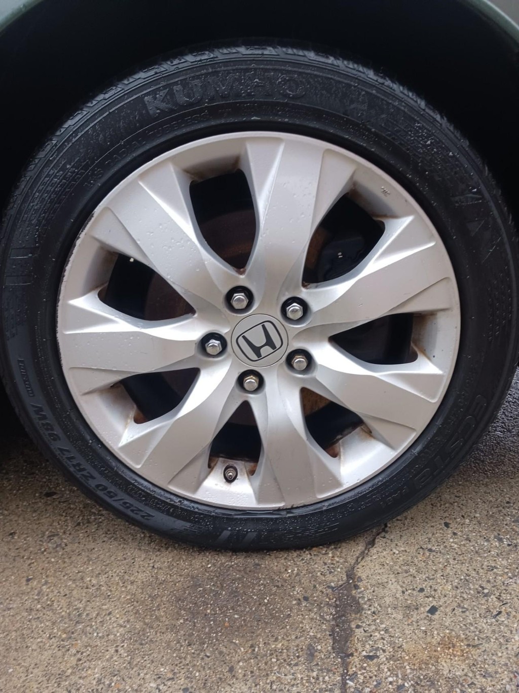 Honda Accord Sedan Vehicle Full-screen Gallery Image 10