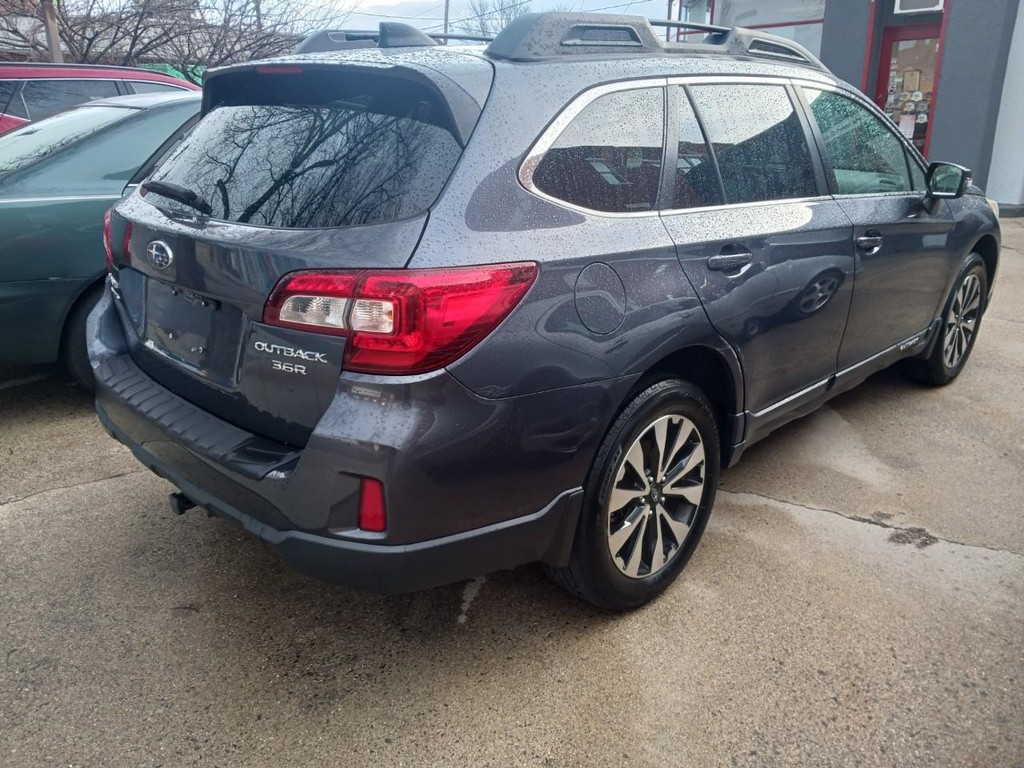 Subaru Outback Vehicle Full-screen Gallery Image 04