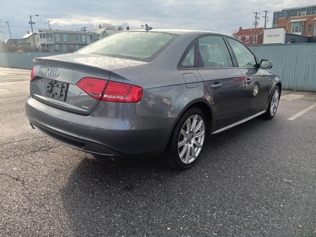 Audi A4 Vehicle Full-screen Gallery Image 04