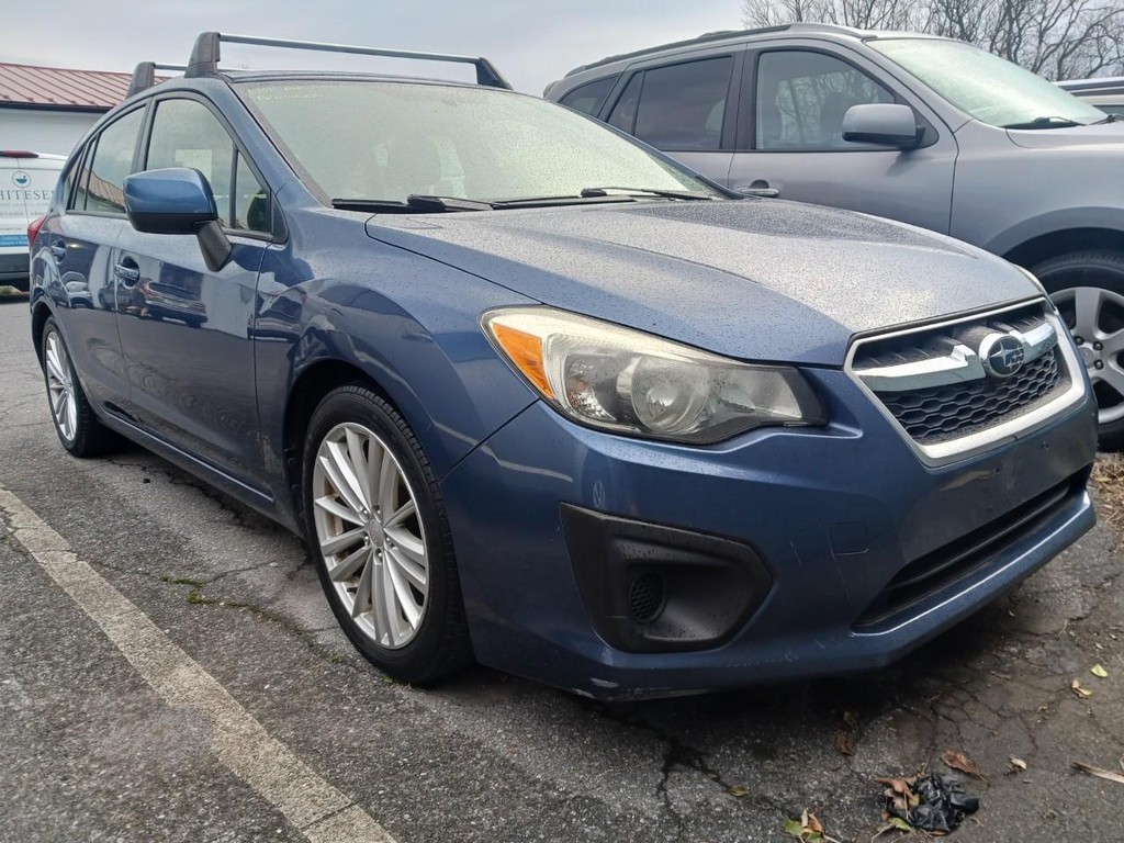 Subaru Impreza Wagon Vehicle Full-screen Gallery Image 02